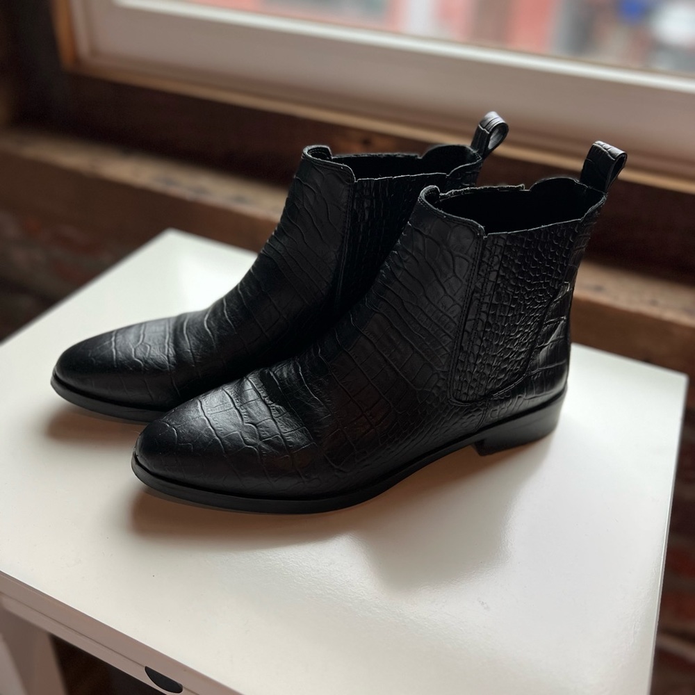 Vince Camuto Flat Crocodile Flat Bootie- Size 9